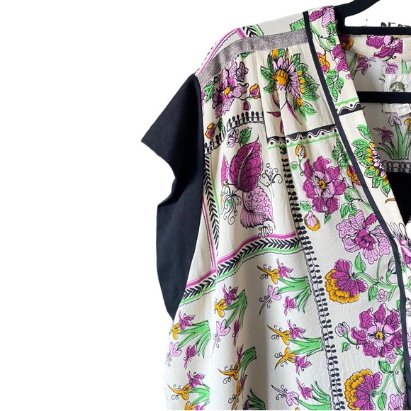 Tiny | Cara Floral Color Block Faux Wrap Top - Picture 4 of 13